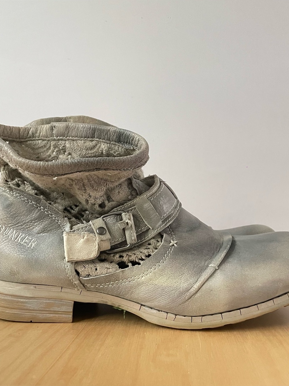 Bunker gray leather crochet slouch ankle boot | US 8.5